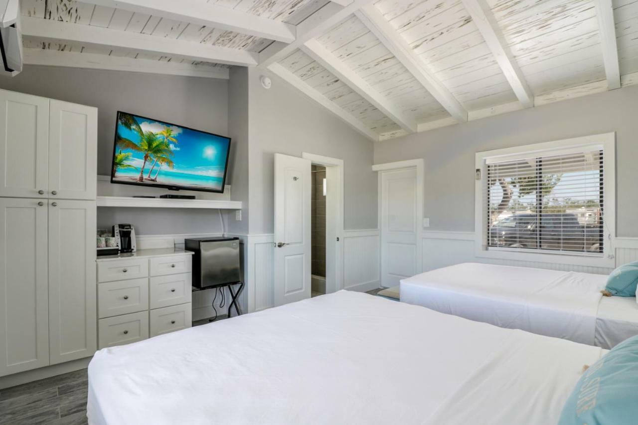 Fiesta Key Rv Resort Standard Room 8 Layton Extérieur photo